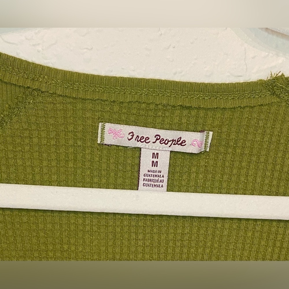 NWT Free People Santa Clara Slouchy Thermal Waffle Knit Top Army Green Size M - Picture 9 of 13